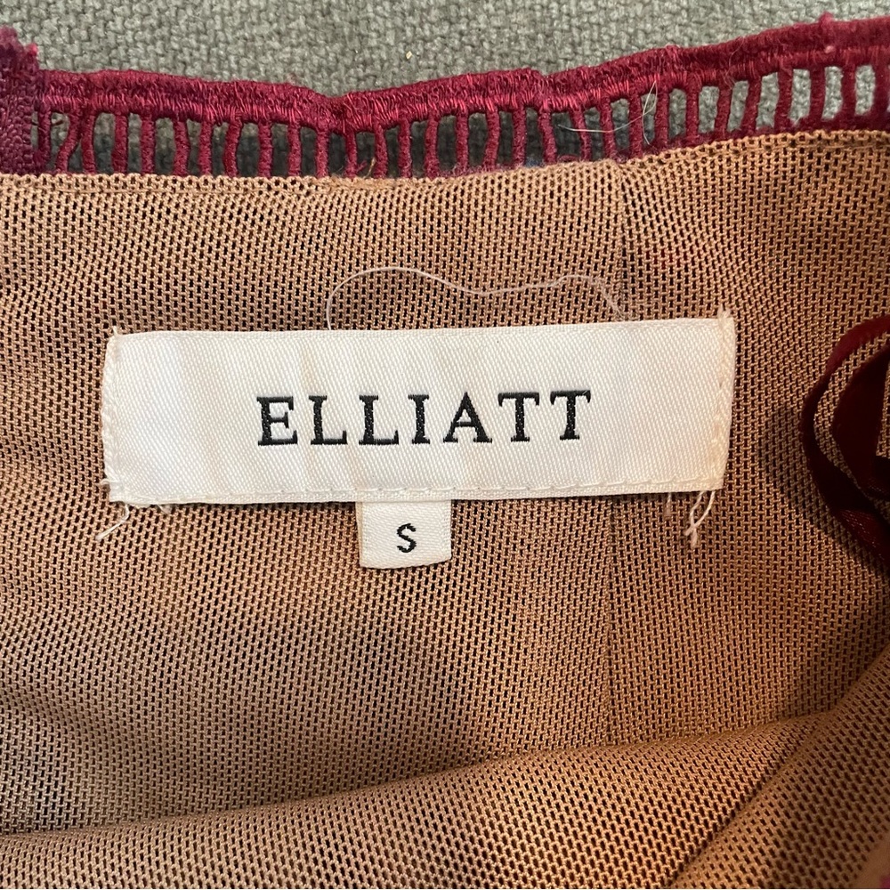 Elliatt lace floral skirt - Picture 3 of 7